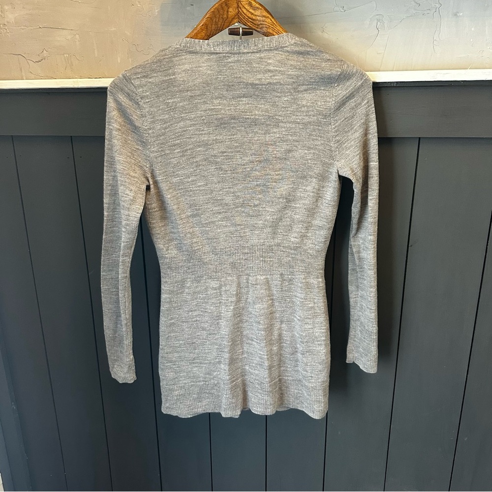 White House Black Market Cardigan Sz Small Gray 100% Merino Wool‎ Snap Front - Picture 2 of 12